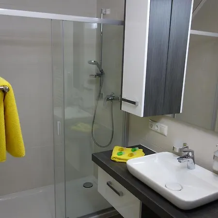 Speedys Gaestehaus Baar  Экстерьер фото